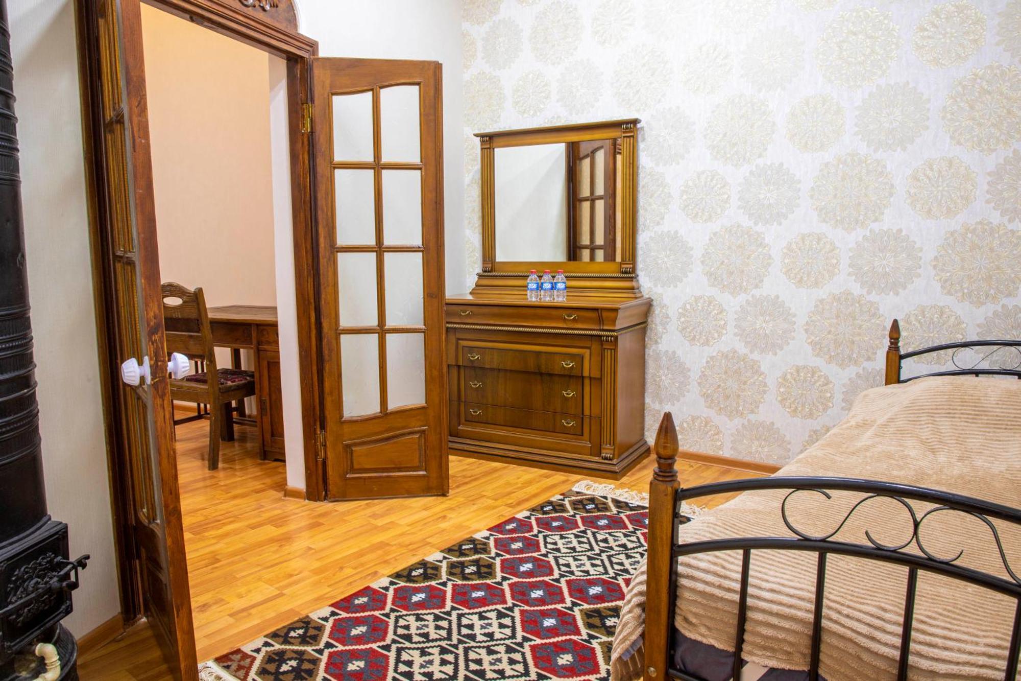 Old City Apartment Баку Екстериор снимка