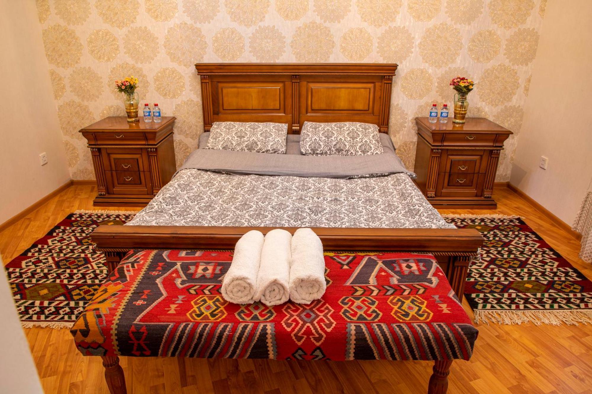 Old City Apartment Баку Екстериор снимка